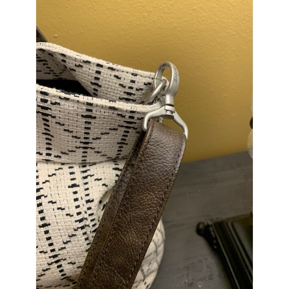 Thirty-One Black and White Shoulder Bag - Picture 3 of 14